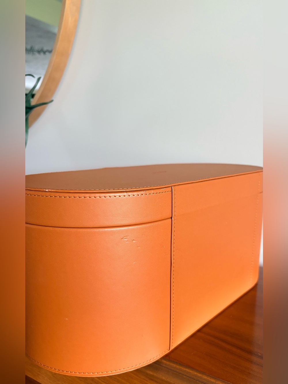 Dyson Leather Organizer/Travel Case - Picture 7 of 13